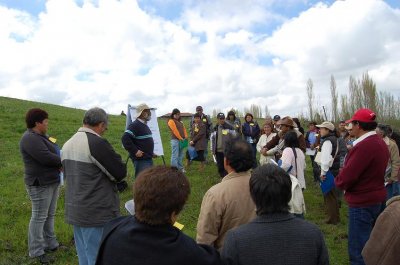 Farmers in Yumbel.JPG